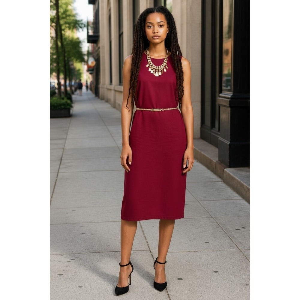 VTG Danny & Nicole Sleeveless Burgundy Knee Length‎ Sheath Dress